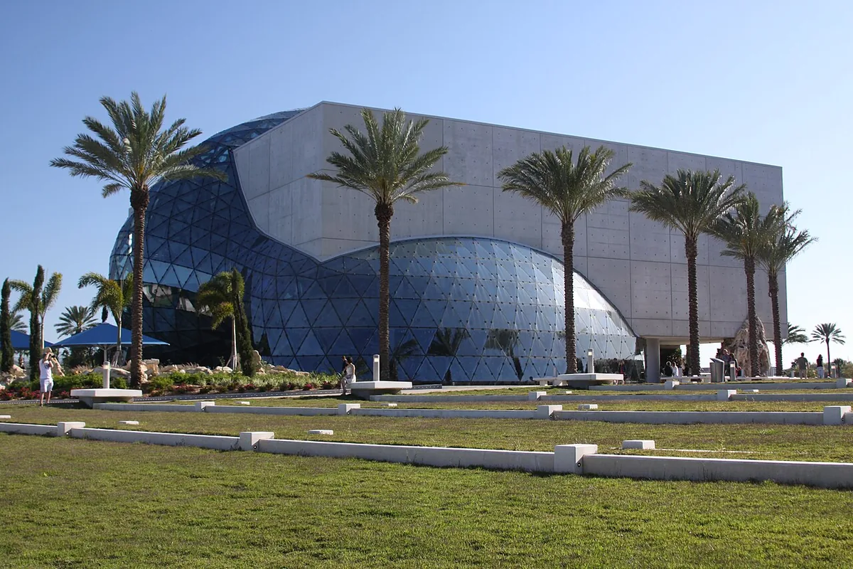 The geodesic glass bubble of the Salvador Dalí Museum in St. Petersburg